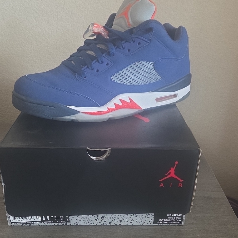 Jordan Retro 5 Low 'Knicks' Sneakers